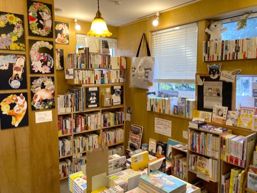 憩いの本屋キャッツミャウブックス（Cat’s Meow Books）のコンセプトは「猫と本屋が助け合う」。
