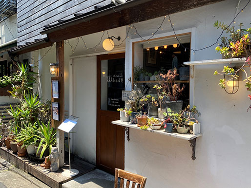 Cafe わかば堂の店構え